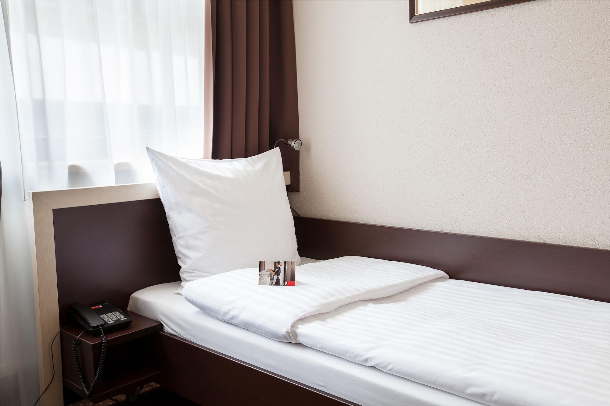 Hotel Diament Spodek Kattowitz Exterior foto