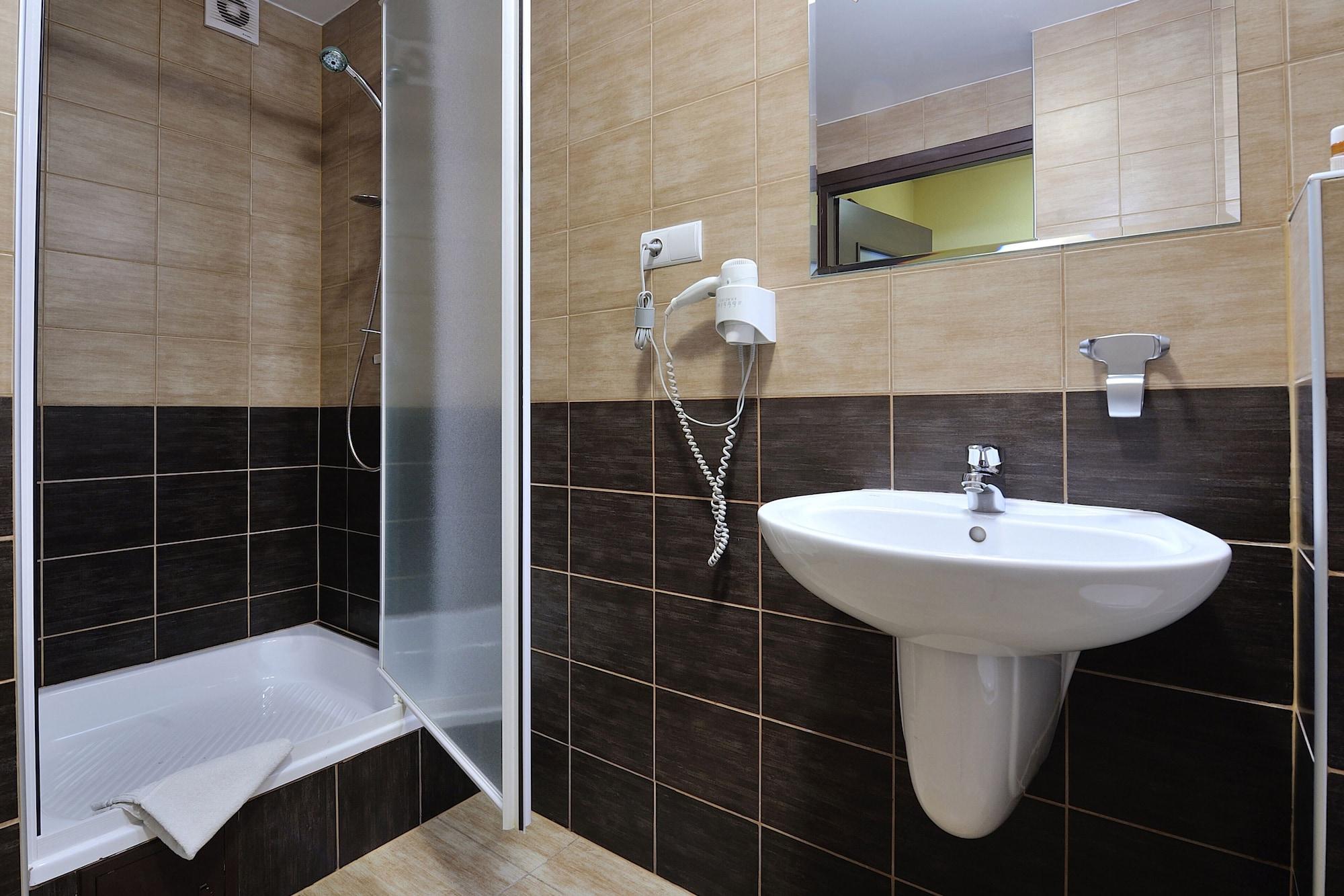 Hotel Diament Spodek Kattowitz Exterior foto