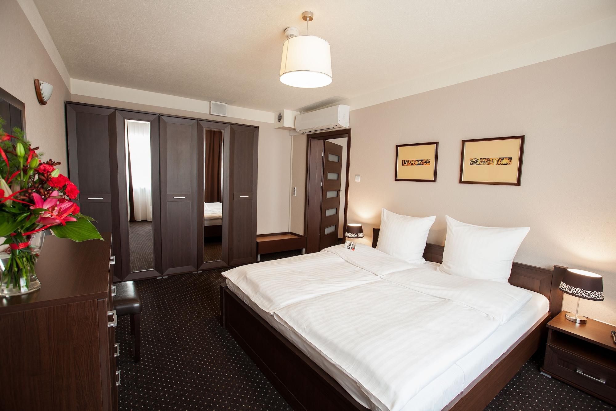 Hotel Diament Spodek Kattowitz Exterior foto