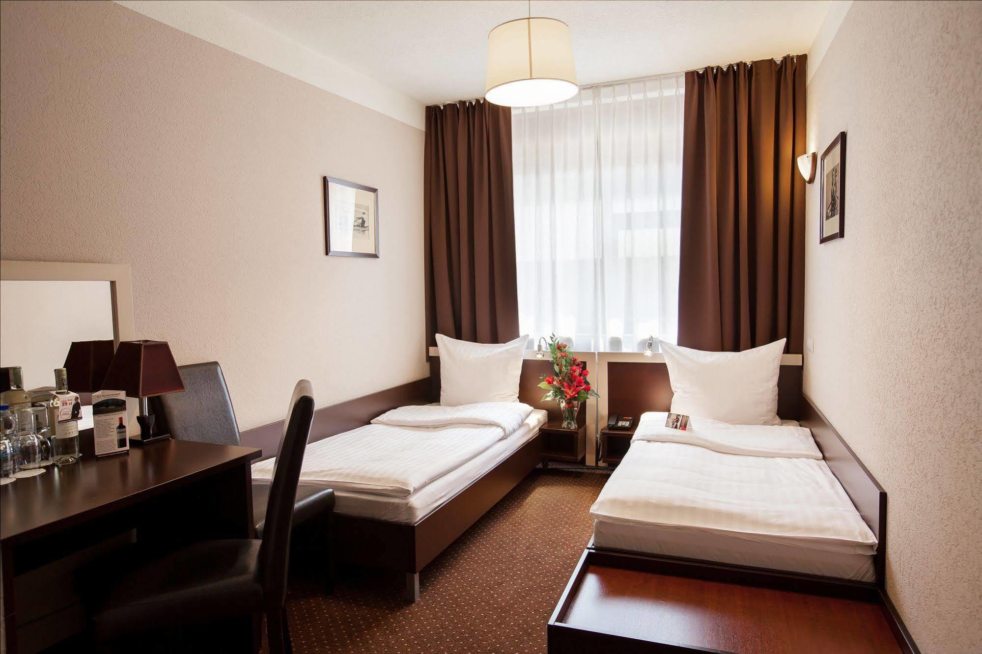 Hotel Diament Spodek Kattowitz Exterior foto